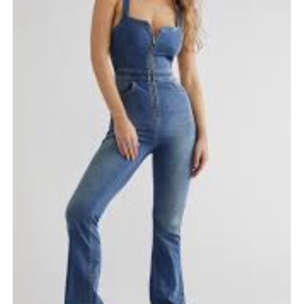 Free People Women's CRVY 2nd Ave One Piece Denim Jumpsuit Size 2 Boot Cut Feet